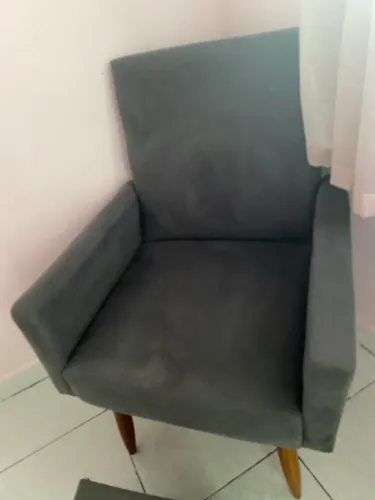Duas poltronas em bom estado pra vender logo