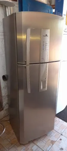 Geladeira frostfree continental em estado de nova 