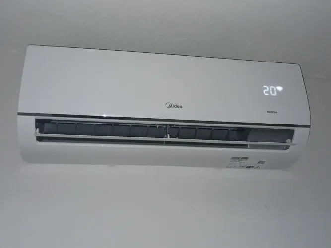 Vendo Ar Condicionado Split Midea Inverter