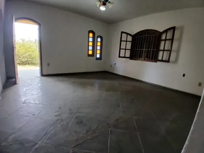 Vendo casa com 144m construído, em araruama/ Parque Havaí. Rua asfaltada VALOR:R$350M