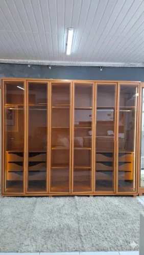 Roupeiro grande de alto nível 100% MDF com 6 portas