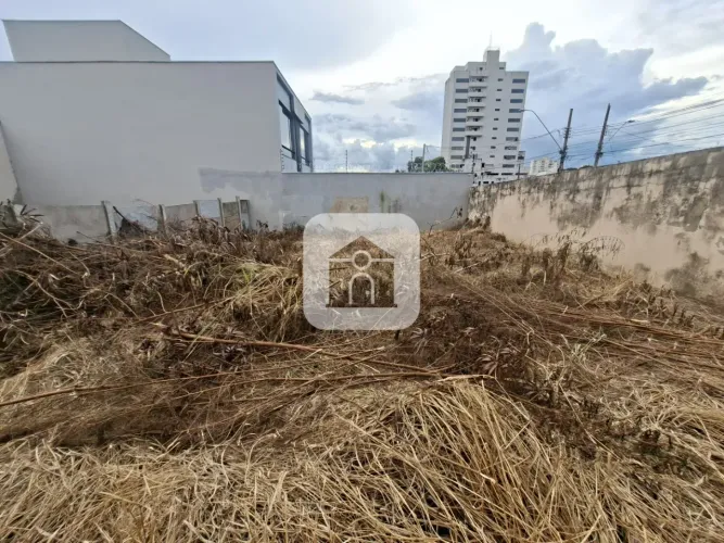Terreno Padrão em Uberlândia