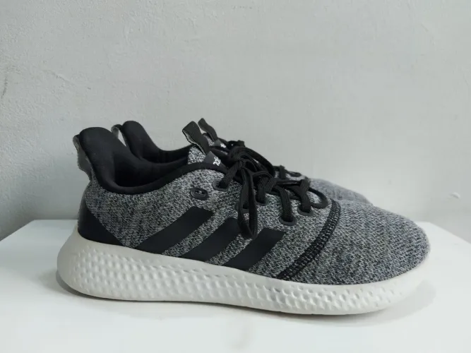 Tênis adidas 36