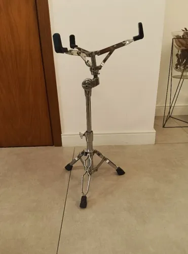 ## Estante de caixa para bateria Pearl Export anos 90, excelente, gigante, raridade!!!