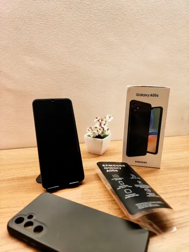 Celular A05s Samsung 6gb 128gb 90hz perfeito estado