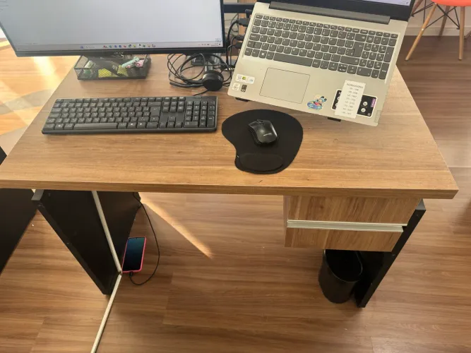 Mesa de escritório