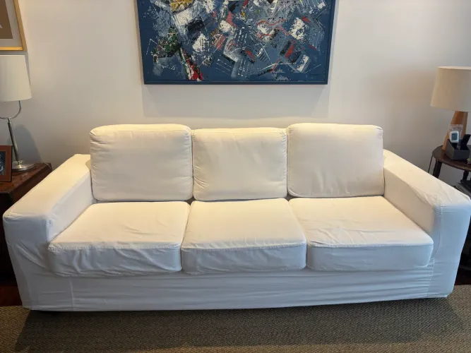Sofa de tres lugares