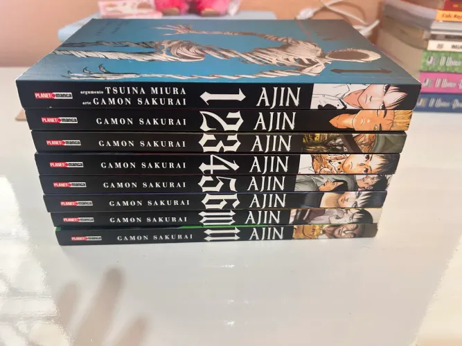 Ajin vol. 1 ao 6 + 10 e 11
