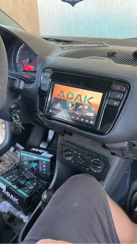 Instalação de som automotivo e acessórios,multimídia em geral e madeiramento