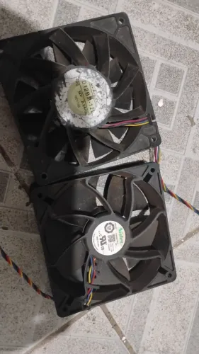 2 Fans Bitmain S19
