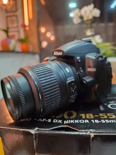 Camera profissional Nikon D5000 SEM USO - Isso mesmo! NOVA