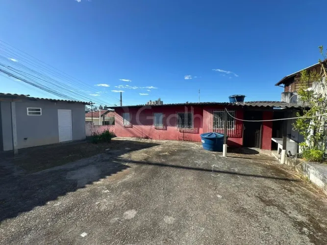 Casa em Jardim Atlântico