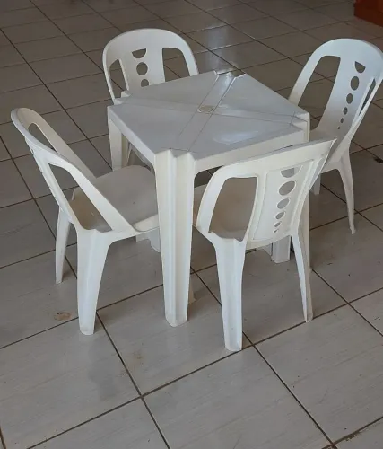 MESA + 4 CADEIRAS - TRAMONTINA