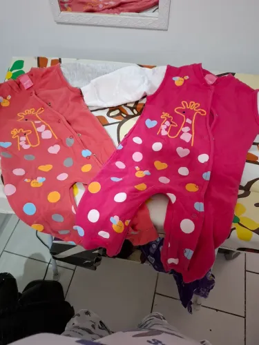 Lote 1 a 4 meses bebê menina