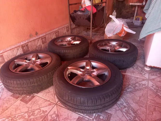 Roda aro 14 universal.