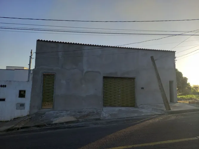 Vendo Edicula no jardim Santa fé frente a rodovia Julio budisk