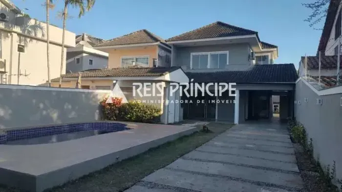LINDA CASA DUPLEX 4 QUARTOS, SENDO 2 SUÍTES PARA ALUGAR NA BARRA DA TIJUCA | SANTA MONICA