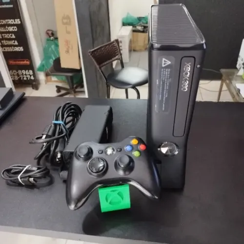 Xbox 360 slim rgh com HD 500gb fonte e 1 controle original