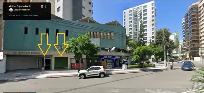 Lojas comerciais reformadas, Av. Rio Branco, Praia do Canto.