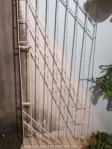 Grade para porta