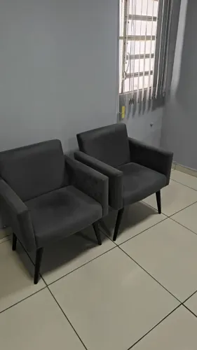 2 poltronas  Suede Cinza Escuro belissimas estado de novas 