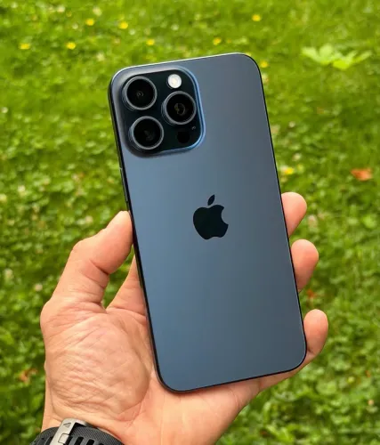 iPhone 15 pro Max azul 256 Gb 6 meses garantia