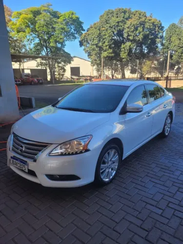 Nissan Sentra SL 2.0/ 2.0 Flex Fuel 16V Aut. 2016