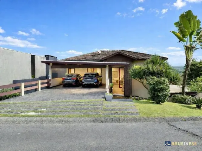 Casa à venda com 3 suítes - Golf Gardens, Carapicuíba, SP