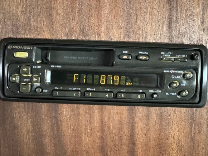 Toca fita rádio e com Bluetooth pioneer keh-p4400 na promoção só 1200,00
