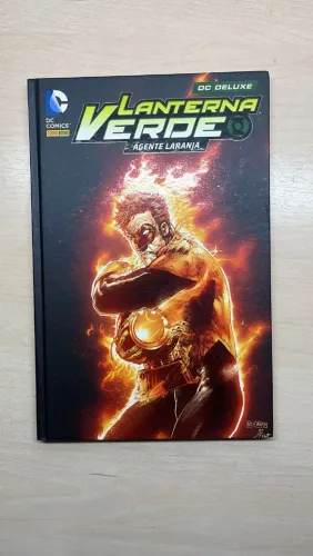 DC Deluxe Lanterna Verde Agente Laranja