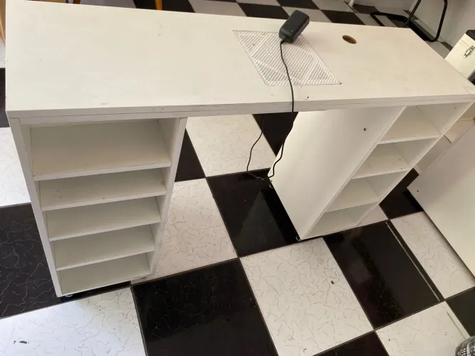 Mesa para nail designer 100% MDF com aspirador de pó embutido