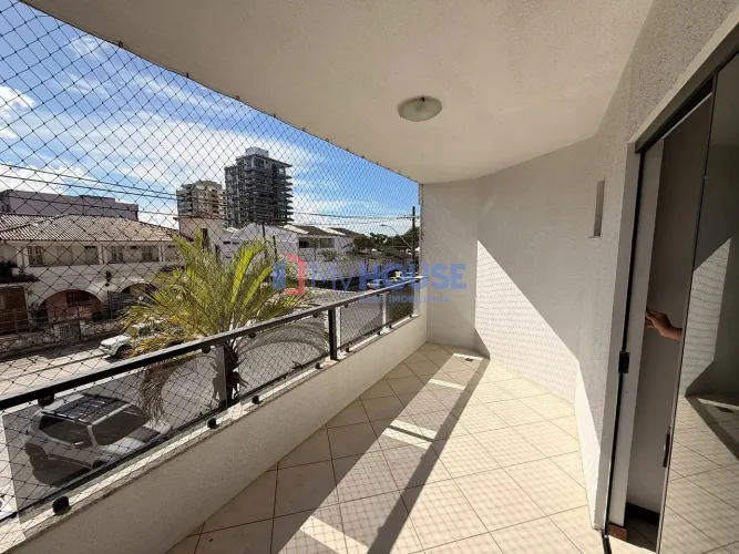 More no coração da Cidade Nova: apartamento amplo com 146m², 3 quartos, 2 vagas cobertas e