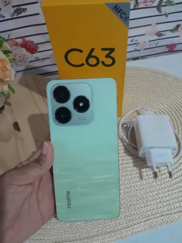 Celular realmente C63