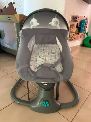 Cadeira Descanso Bebê Automática C/ Bluetooth E Fonte Bivolt