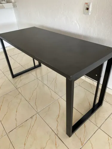 Mesa de Escritório Preta