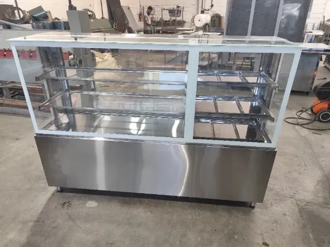 Vitrine refrigerada expositora em inox para balcão - 120 x 60 x 125 cm