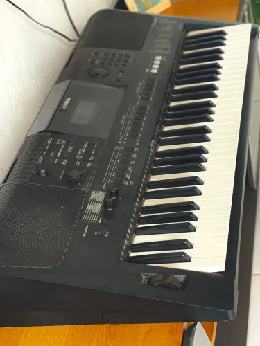 Teclado Yamaha psr e453