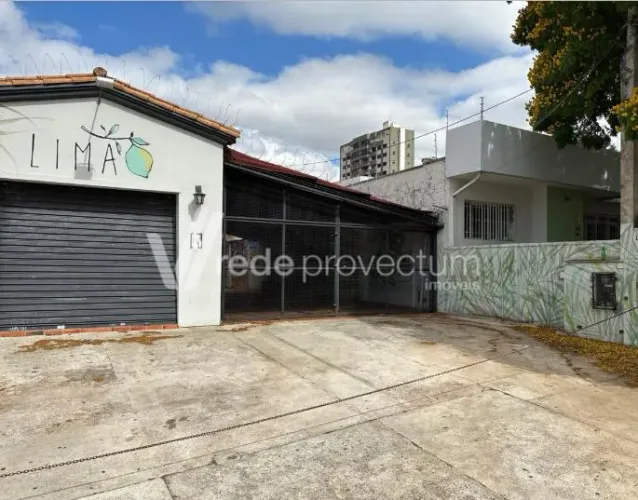 Casa comercial para locação no Cambuí, estacionamento para mais de 8 veículos