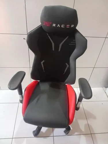 Cadeira Gamer XT Racer Reclinável - Preta e Vermelha Platinum Series XTP100