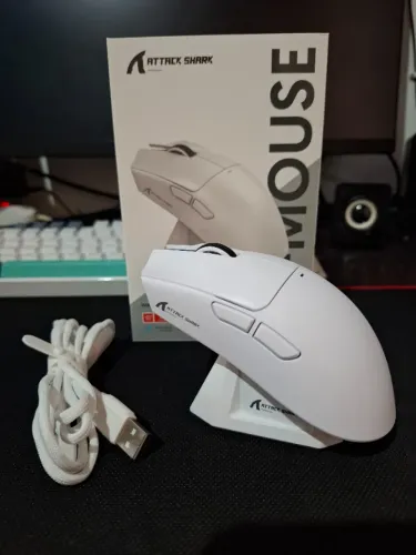 Mouse Gamer Attack Shark X11 com Dock Sensor PAW3311 - Novo na Caixa