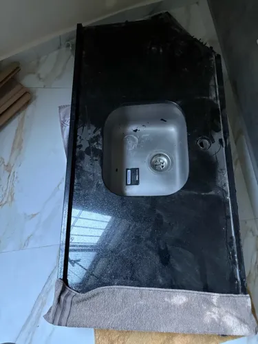 Pia de cozinha 1,40m sem uso preto absoluto com cuba inox