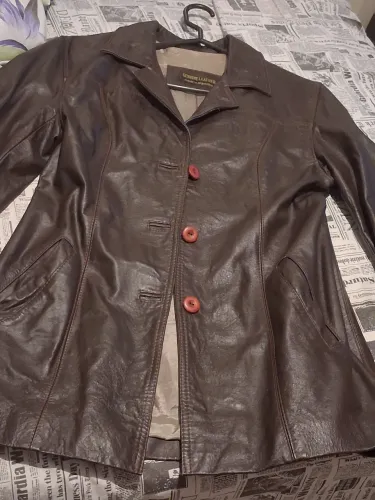 JAQUETA IMPORTADA EM COURO LEGITIMO GENUINE LEATHER MADE IN ARGENTINE TAMANHO M MARROM
