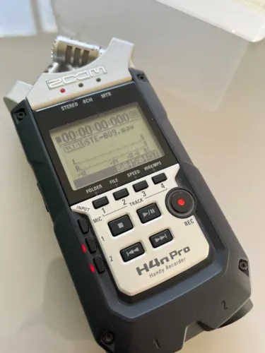 Gravador Zoom H4N Pro