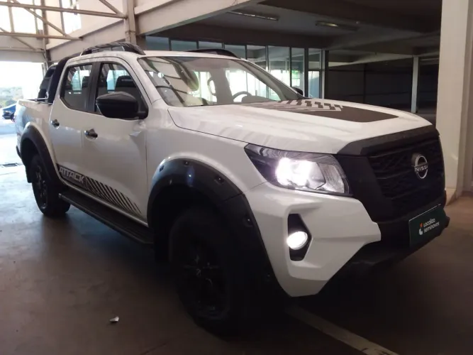 Nissan Frontier Attac.cd 4X4 2.3 Bi-TB Die. AUT 2025