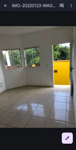 ALUGA-SE CASA ÓTIMA LOCALIZAÇÃO