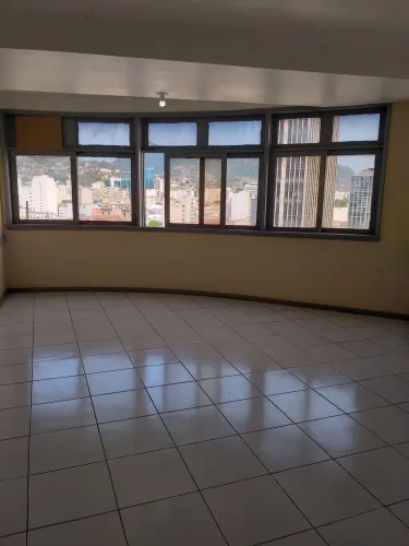 ALUGO IMÓVEL CENTRO  URUGUAIANA.   SERVE PARA RESIDENCIAL E COMERCIAL. 