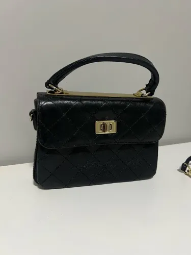 Bolsa Arezzo couro