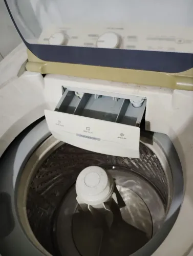 Vendo máquina com defeito 