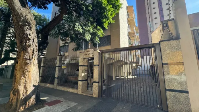 Apartamento para alugar no condomínio EDIFÍCIO ANA MARIA no bairro Zona 07 - Maringá/PR