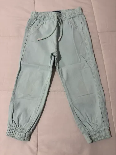 Calça jeans menina